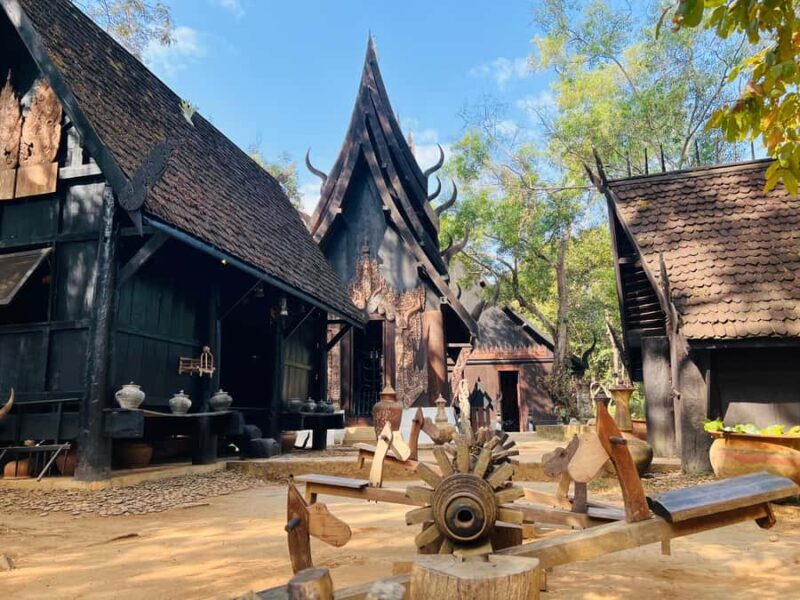 Chiang Rai:Private Transfer to Chiang Mai with Temples Visit - Final thoughts: Who is this tour best suited for?