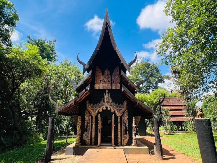 chiang-raiprivate-transfer-to-chiang-mai-with-temples-visit