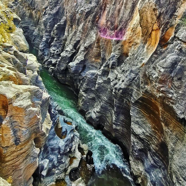 chiangmai-rainbow-cave-unseen-canyon-and-lanna-temple