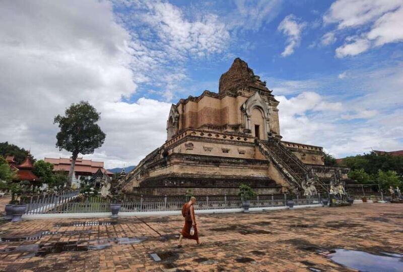 chiangmai-temple-and-city-tour-part-1-walking-tour