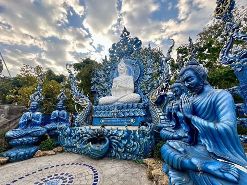 Chiangrai Full day: Popular 7 Locations with Thai buffet - A Day in Chiang Rai: The Itinerary Breakdown