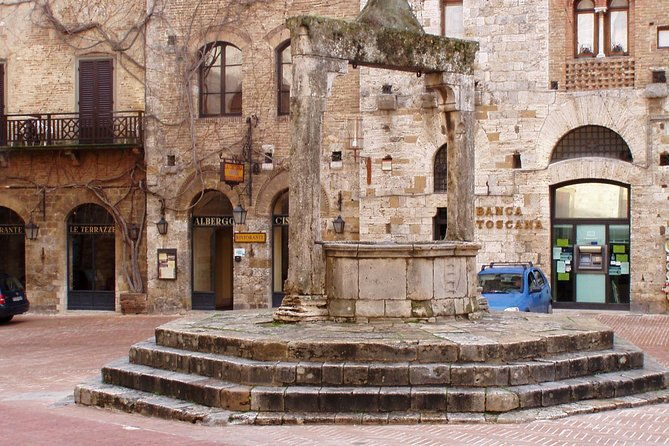 chianti-region-and-san-gimignano-including-wine-tasting-and-light-lunch