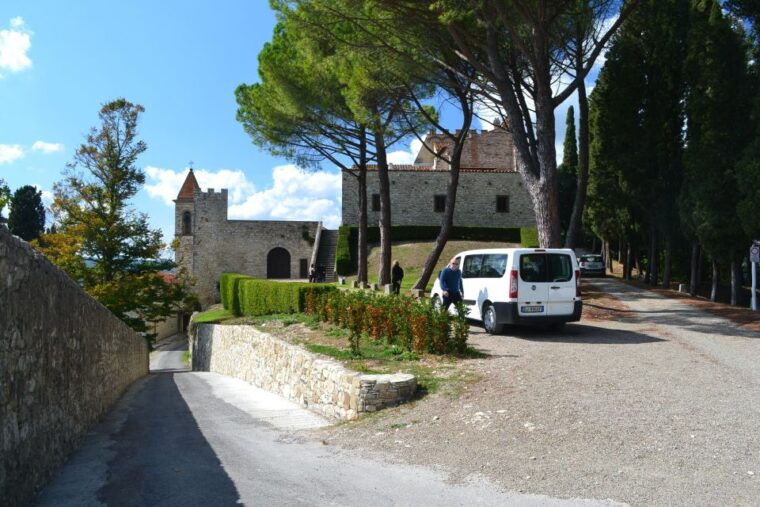 chianti-rufina-wine-tour-in-castle-historical-villa