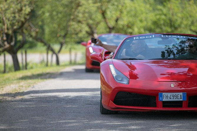 chianti-san-gimignano-siena-tour-in-ferrari