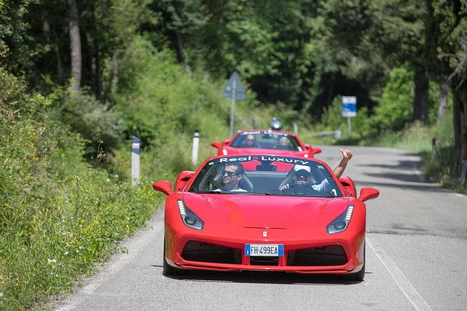 chianti-san-gimignano-siena-tour-in-ferrari