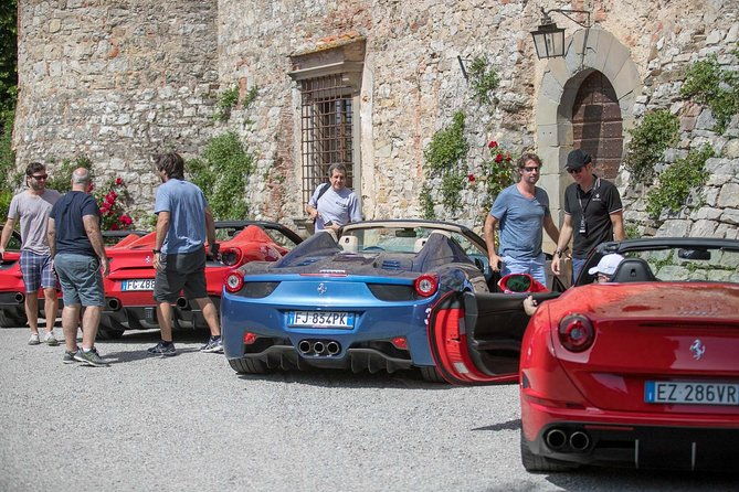 chianti-san-gimignano-siena-tour-in-ferrari