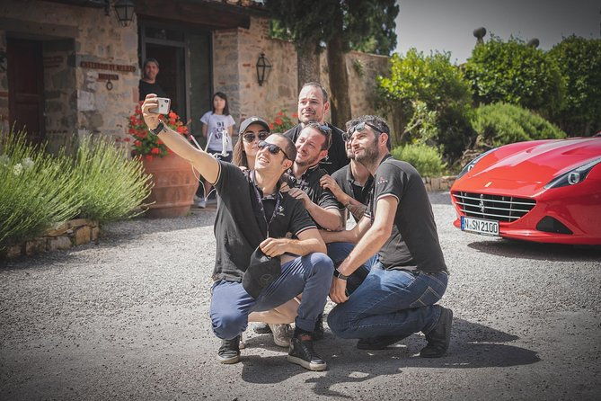 chianti-san-gimignano-siena-tour-in-ferrari