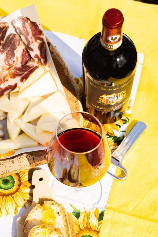 chianti-wine-tasting-paired-with-local-delicacies
