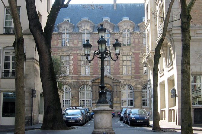 chic-and-classic-saint-germain-des-pres-lifestyle-walking-tour