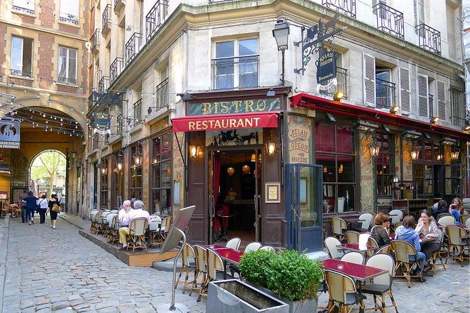 chic-and-classic-saint-germain-des-pres-lifestyle-walking-tour