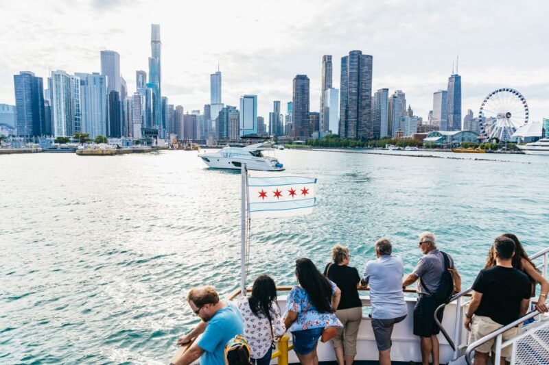 chicago-1-5-hour-lake-and-river-architecture-cruise