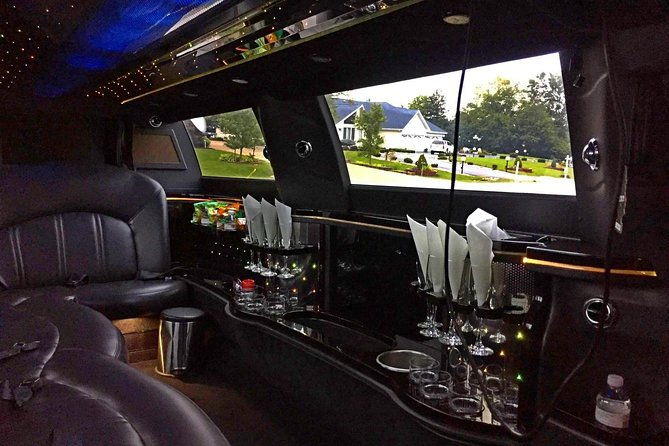 chicago-2-hour-sightseeing-transfer-by-luxury-stretch-limo