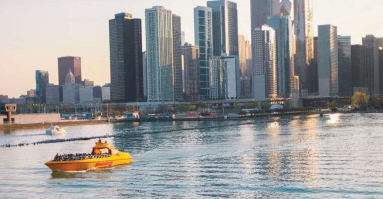 chicago-75-minute-architecture-cruise-by-speedboat
