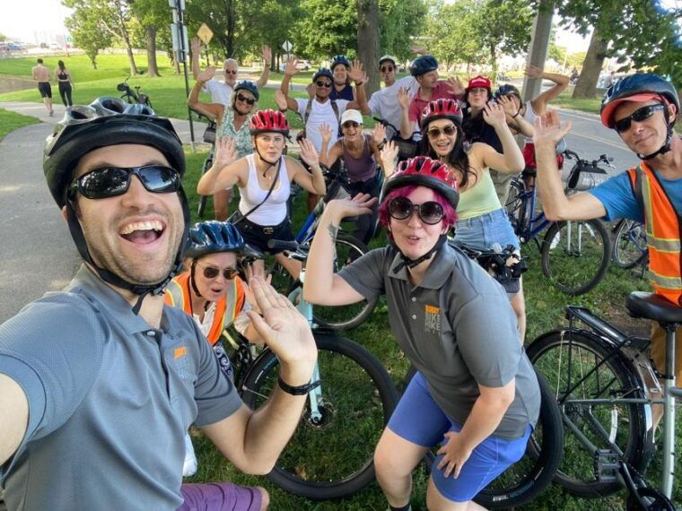 chicago-bikes-bites-and-brews-biking-tour