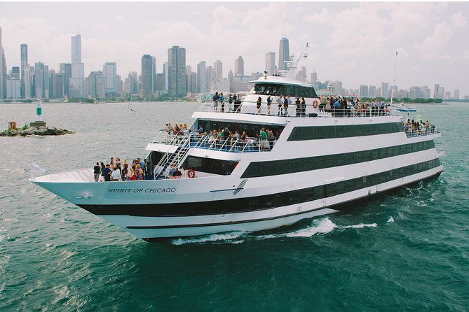 chicago-buffet-lunch-cruise-on-lake-michigan-2