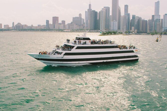 chicago-buffet-lunch-cruise-on-lake-michigan-2