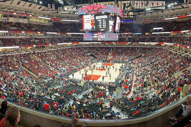 chicago-bulls-basketball-game-ticket-at-united-center