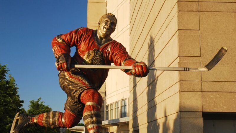 Chicago: Chicago Blackhawks NHL Game Ticket at United Center - The Practicalities
