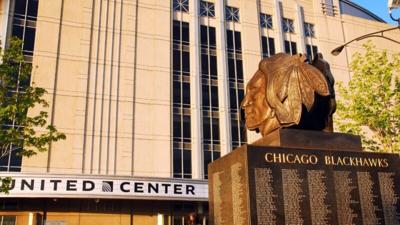 Chicago: Chicago Blackhawks NHL Game Ticket at United Center - Who Is This Experience Best For?