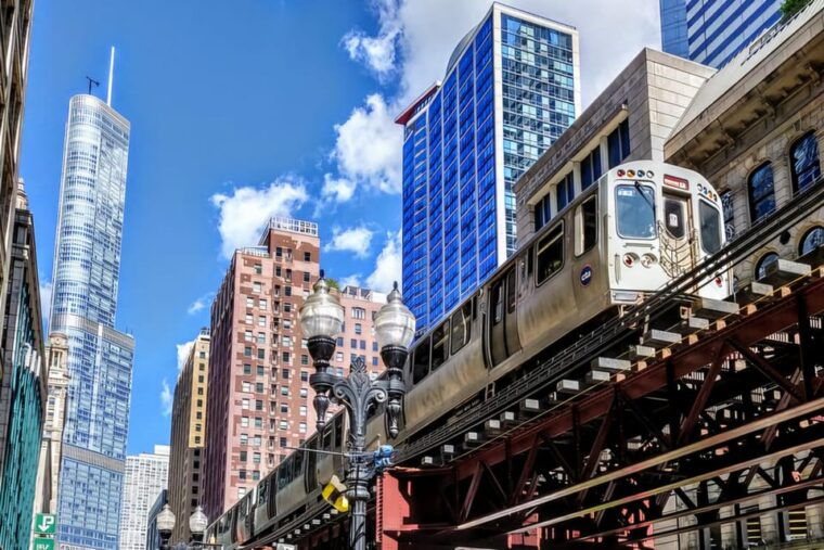chicago-customizable-private-chicago-scenic-driving-tour