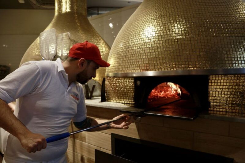 chicago-downtown-pizza-guided-walking-tour-with-tastings