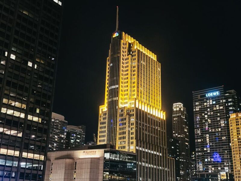 chicago-fireworks-cruise-with-lake-or-river-viewing-options