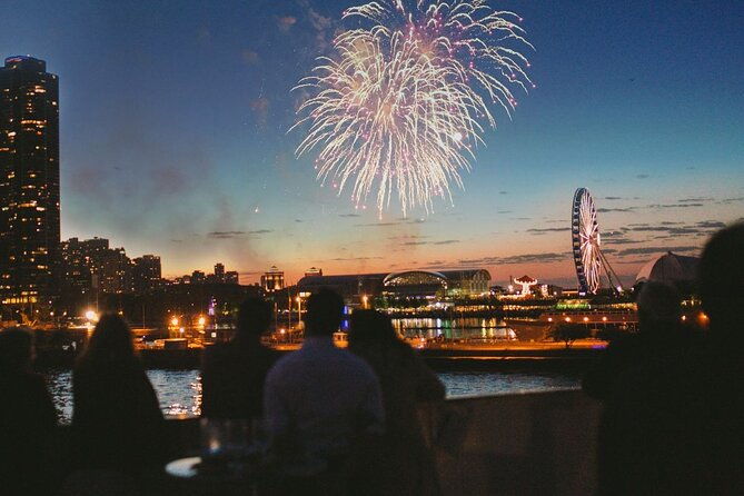 chicago-fireworks-dinner-cruise-with-buffet