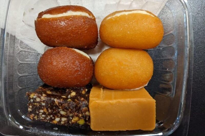 chicago-food-tour-on-devon-avenue