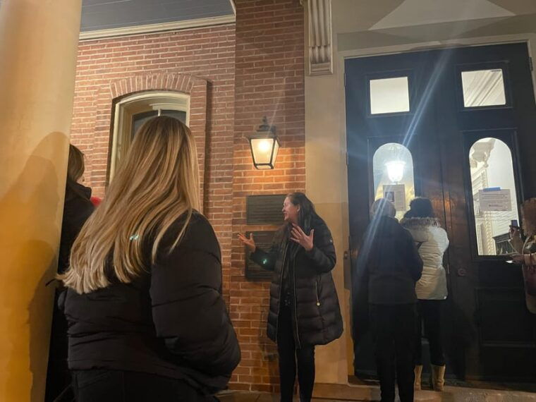 chicago-ghost-bus-tour-of-haunted-locations