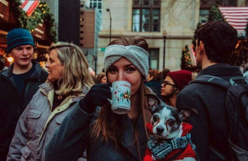 chicago-guided-holiday-walking-tour-and-food-sampling