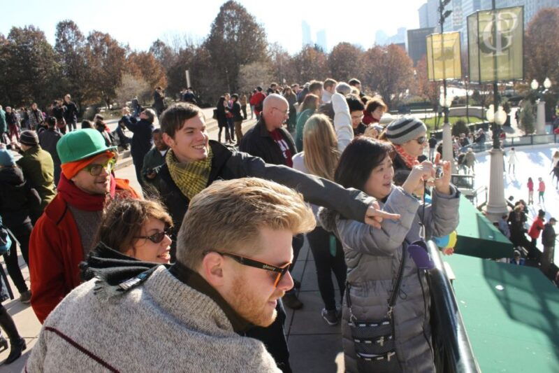 chicago-guided-holiday-walking-tour-and-food-sampling