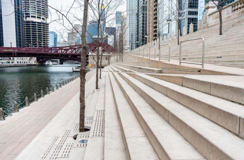 chicago-haunted-sites-self-guided-audio-walking-tour