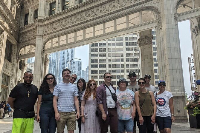 chicago-highlights-walking-tour-with-free-bike-or-kayak-rental