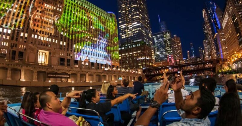 Chicago: Historic Gangsters & Ghosts Night Cruise - A Thorough Look at the Experience