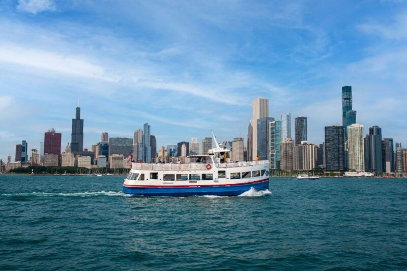 chicago-lake-michigan-skyline-cruise