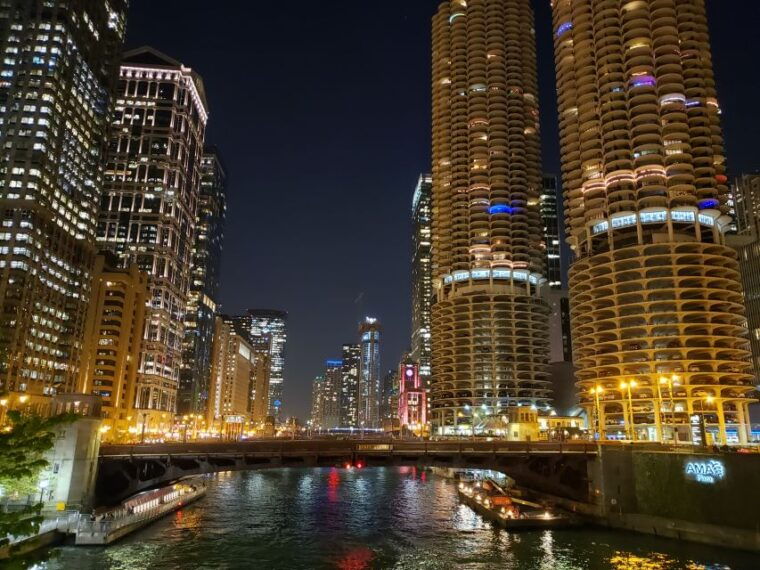 chicago-river-1-5-hour-guided-architecture-cruise