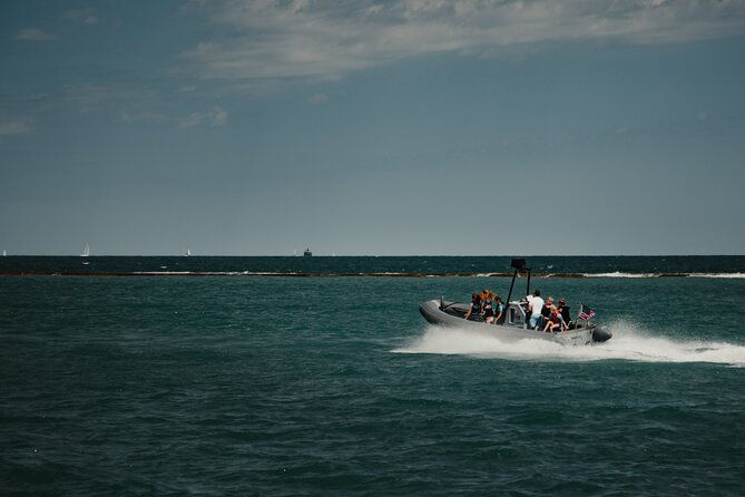 chicago-shoreline-adventure-boat-tour-2