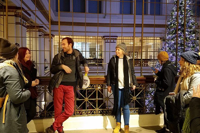 chicago-style-holiday-hike-festive-food-and-walking-tour