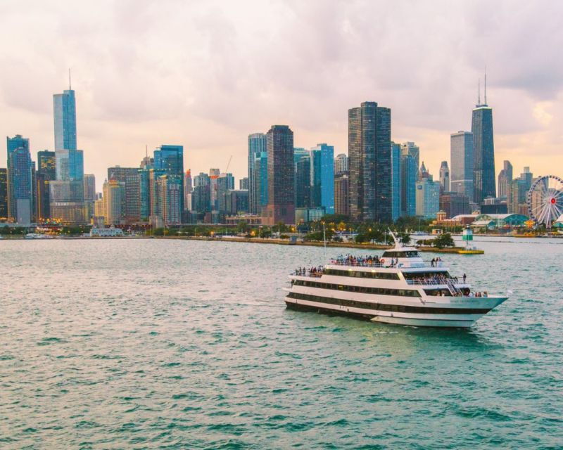 chicago-thanksgiving-gourmet-lunch-cruise-on-lake-michigan