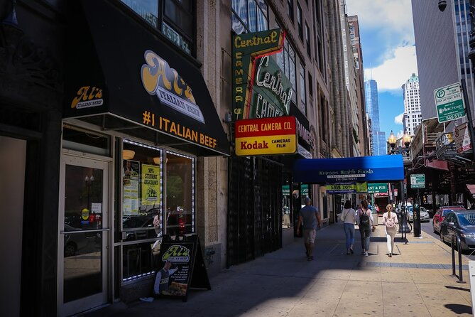 chicago-walking-food-tour-with-secret-food-tours
