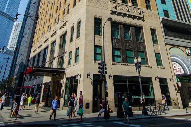 Chicago Walking Tour: A Walk Through Time - An In-Depth Look at Chicago’s Architectural Tour