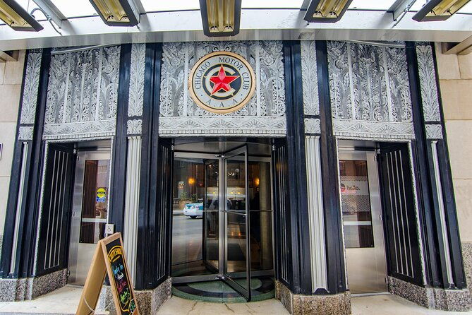 chicago-walking-tour-art-deco-skyscrapers-riverfront