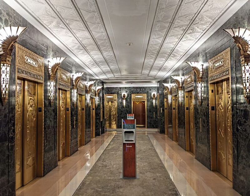 chicago-walking-tour-see-inside-art-deco-masterpieces