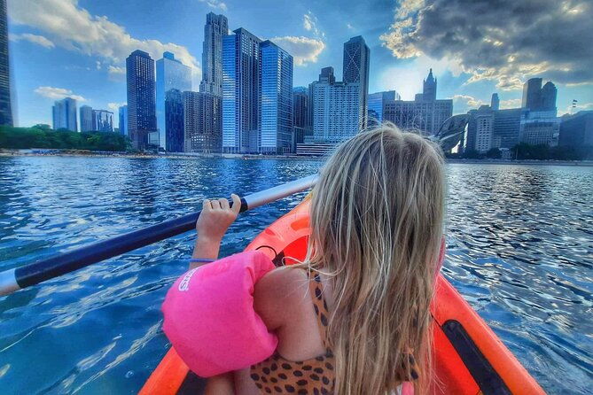 chicagos-lake-michigan-downtown-kayak-rental-at-ohio-street-beach-2
