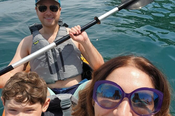 chicagos-lake-michigan-downtown-kayak-rental-at-ohio-street-beach-2