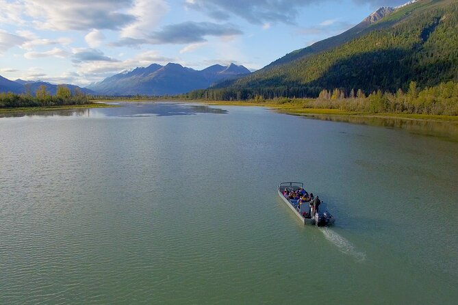chilkat-river-jet-boat-adventure-in-haines