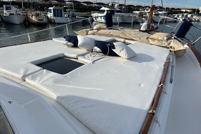 chill-and-sail-in-valencia