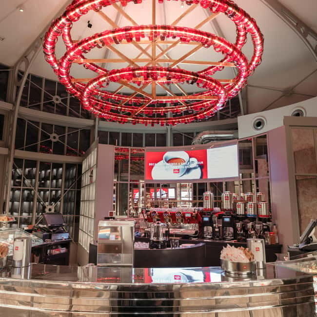 Chill coffee or meal break at illy Caffè in St.Mark's Square - Authenticity and Practicality