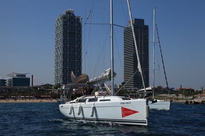 chill-out-sailing-from-barcelona-private-tour
