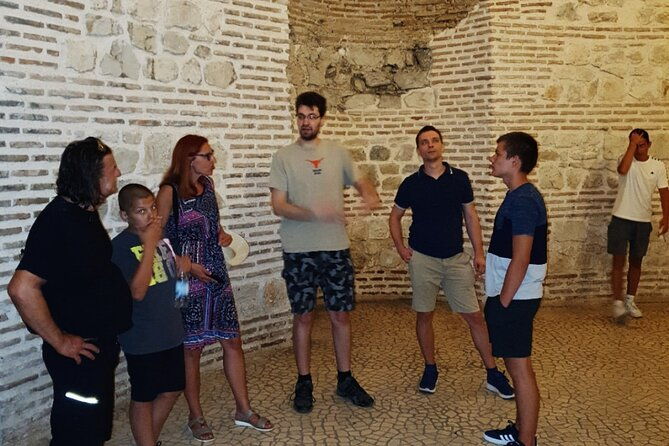 chill-private-walking-tour-of-diocletians-palace